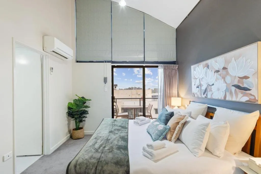 Luxurious City Apartment