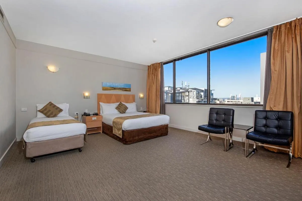 Quality Hotel Ambassador Perth - 2