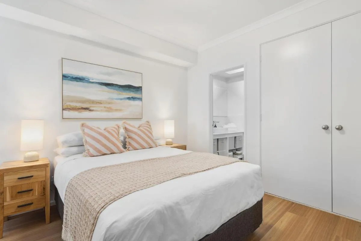 REGL20/11 – Regal in East Perth - 2