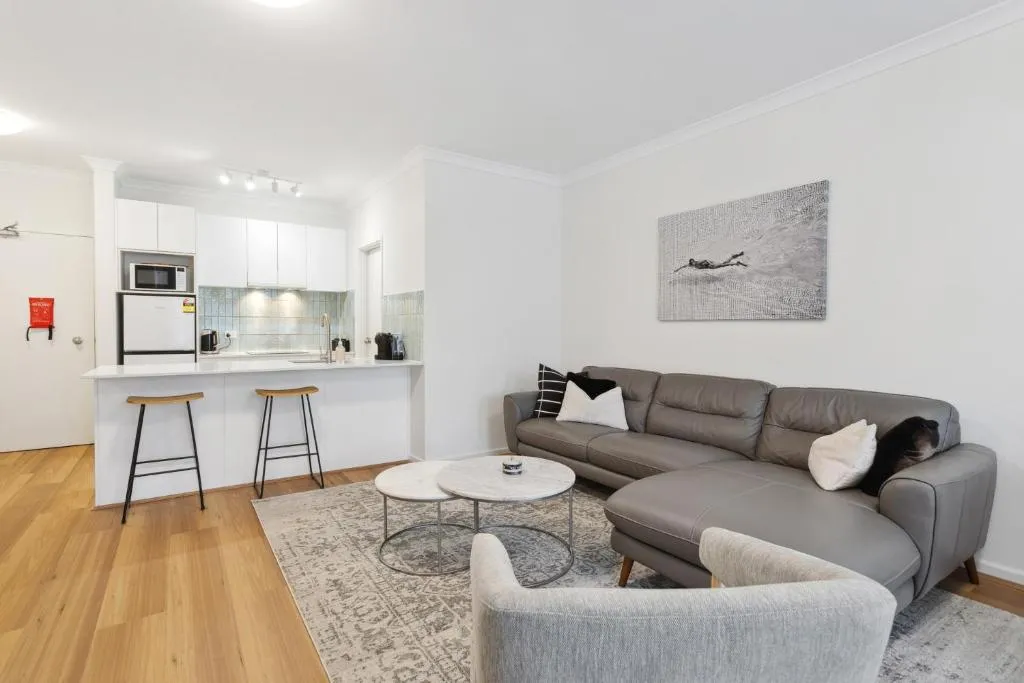 REGL20/11 – Regal in East Perth