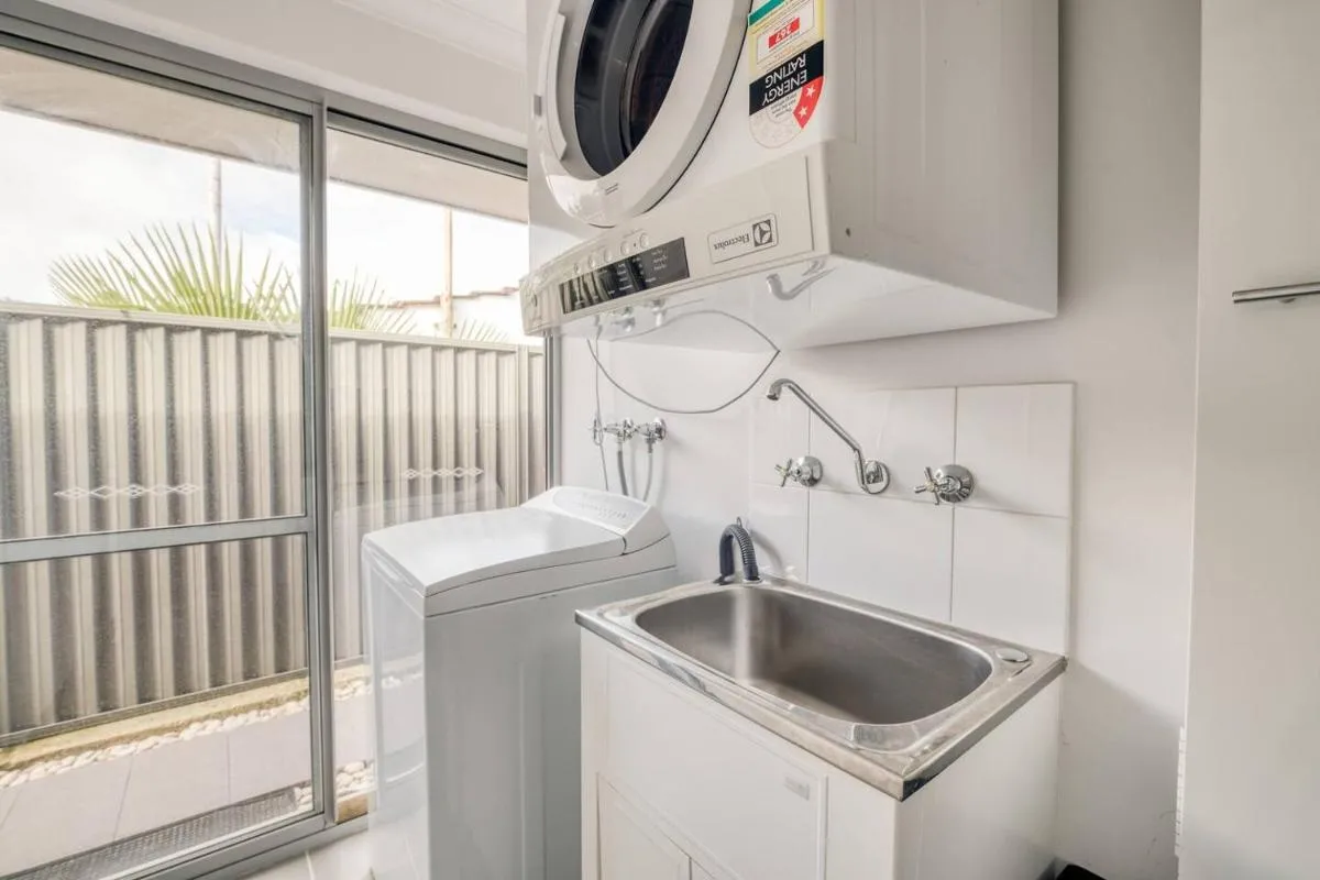 Rivervale Retreat – Spacious Family Living - 3