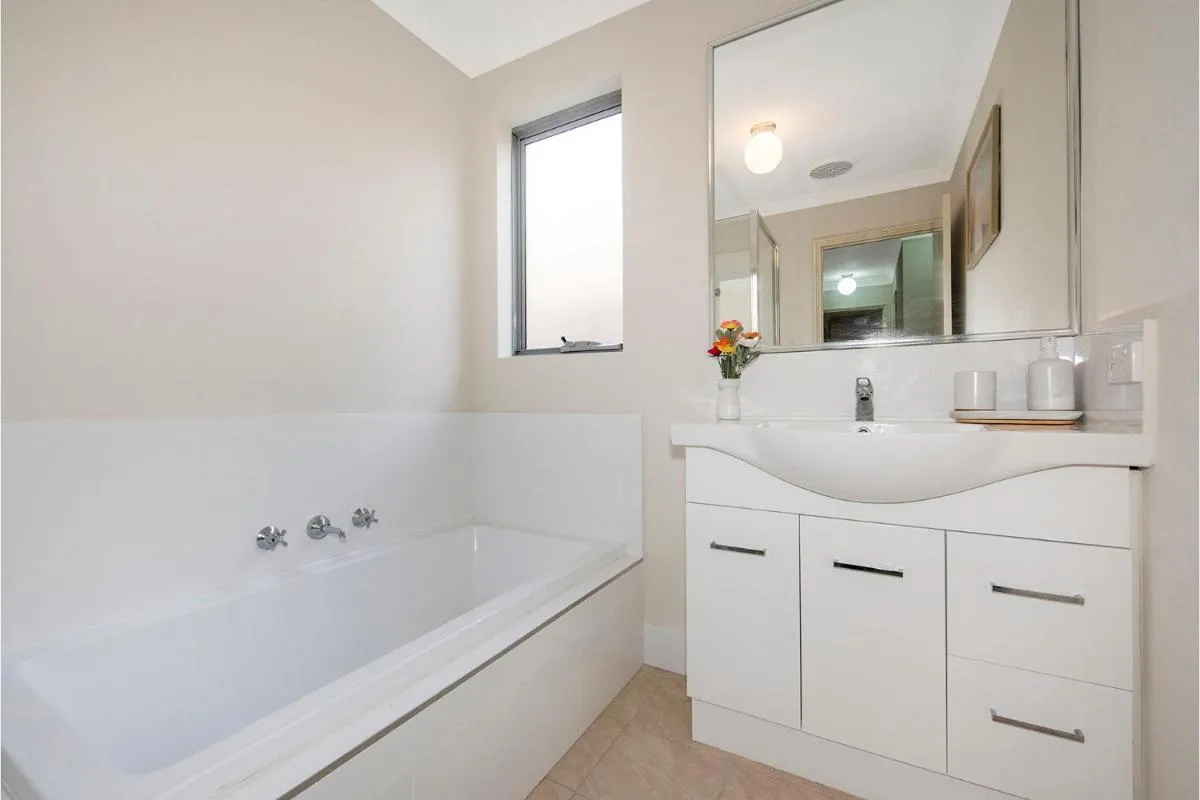 Serene Oasis – 3 Bedroom Getaway - 3