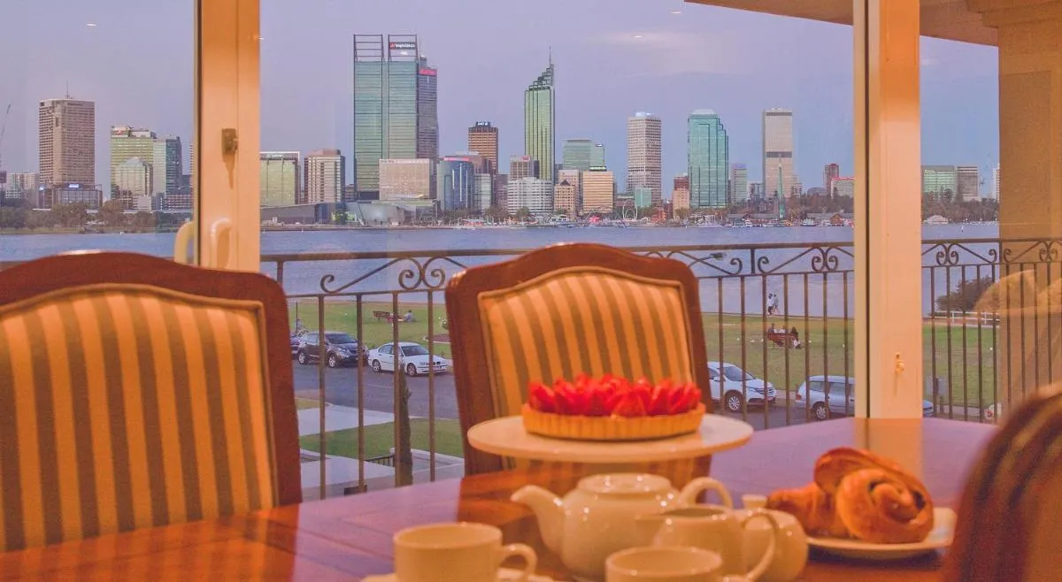 The Peninsula Riverside Serviced Apartments - 2