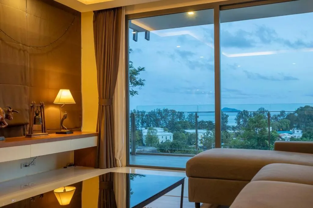 Image of 500m To Beach And Town, Modern Big Apartment #c1