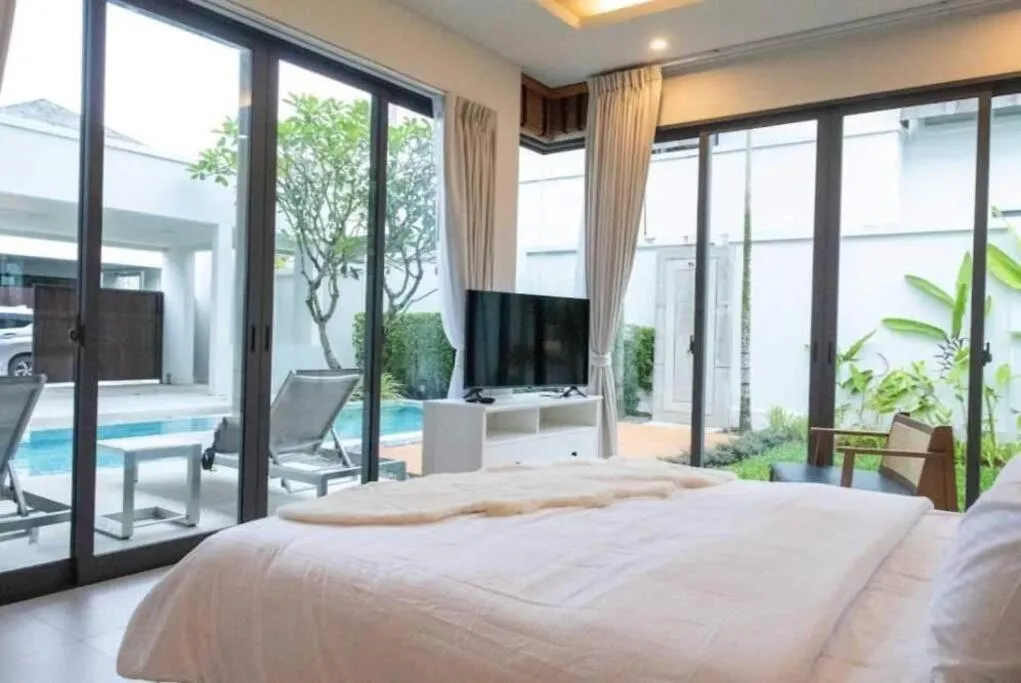 Image 6 of Bangtao Modern Luxury 3-Bd Villa near Laguna Park