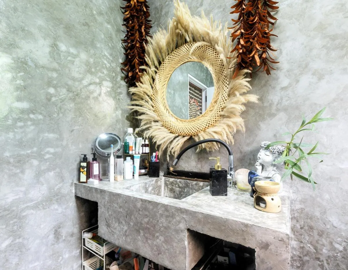 Image 2 of Beachfront bungalow south of Phuket