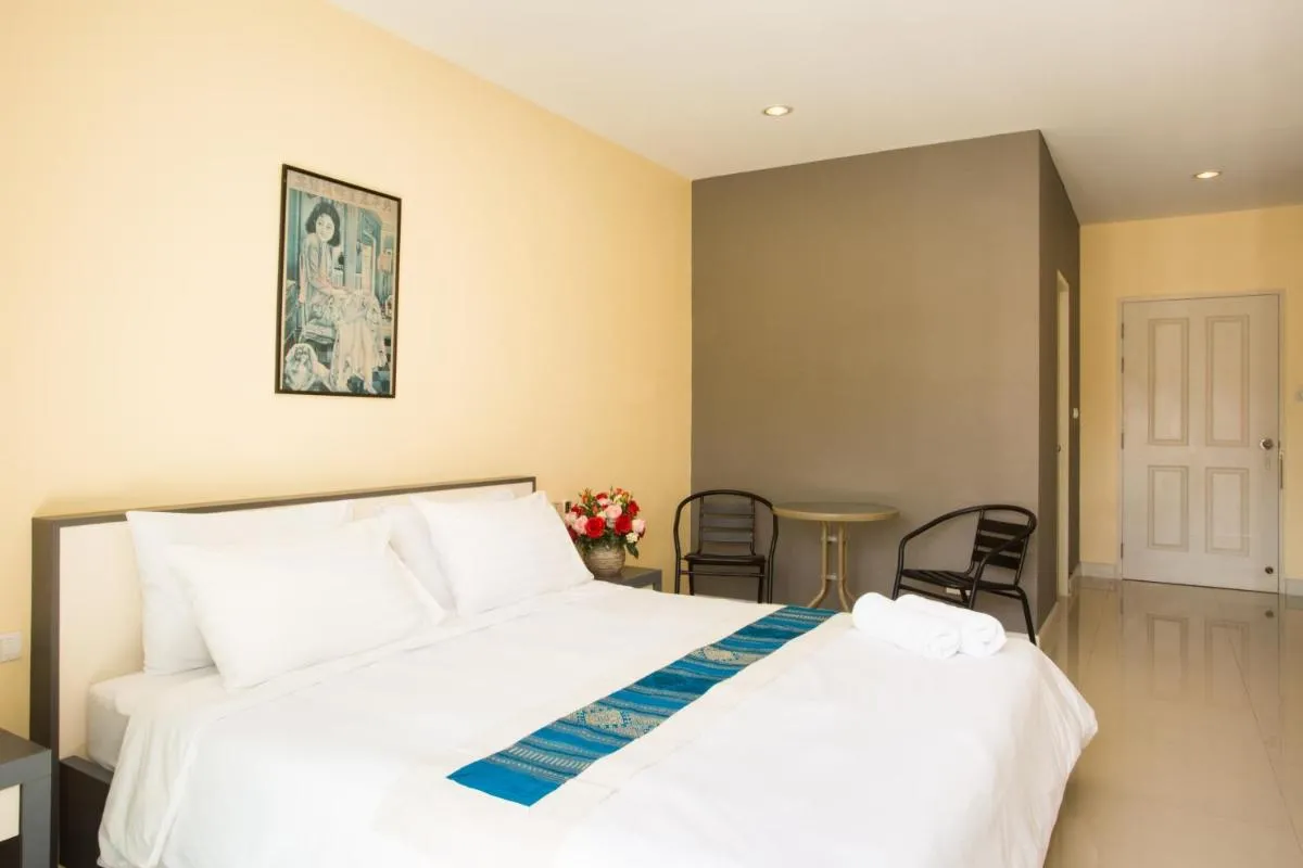 Image 6 of Central Residences