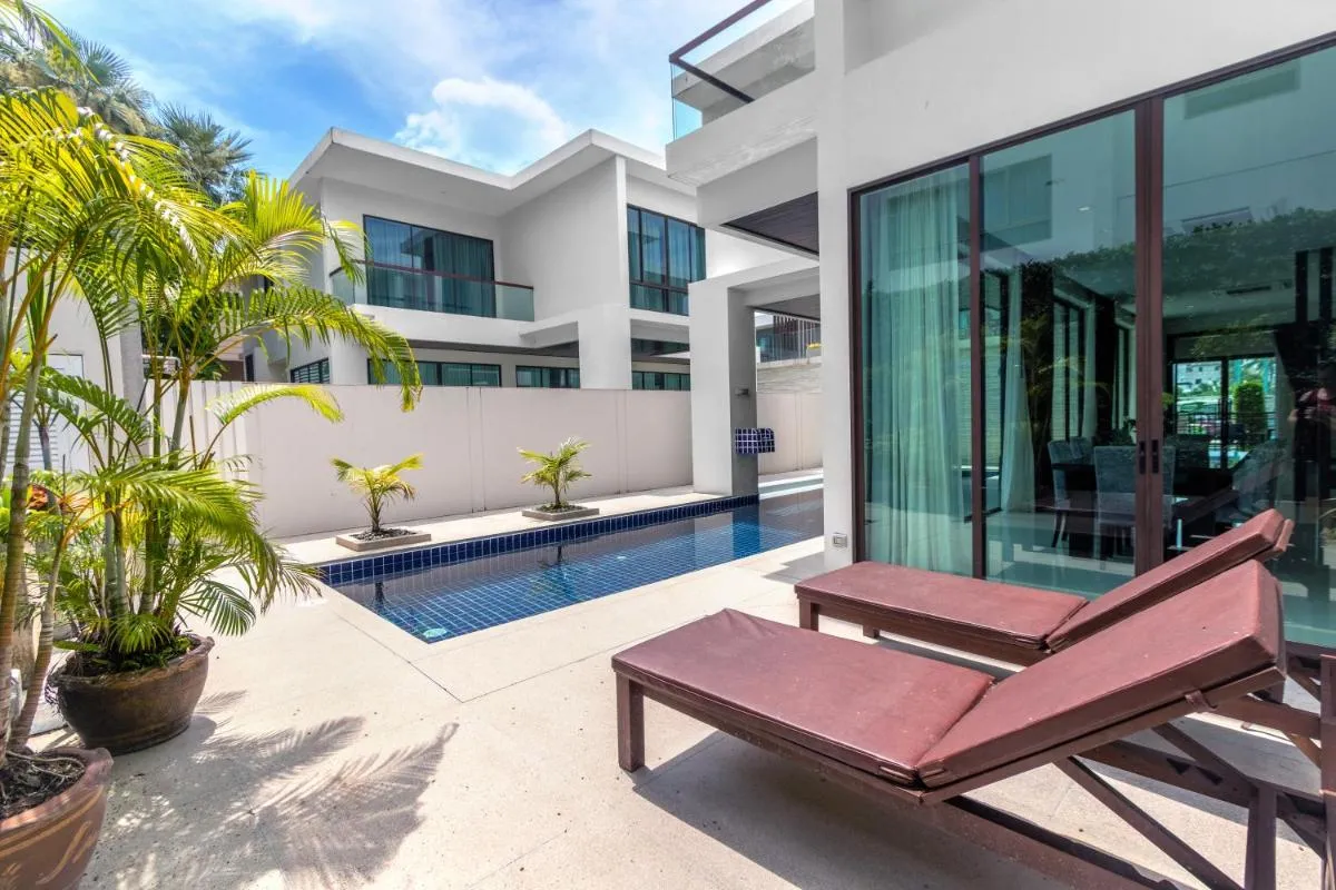 Image 4 of 【超值】2卧室别墅【宽敞舒适】13米长私家泳池，配套齐全出行方便700米到kamala海滩