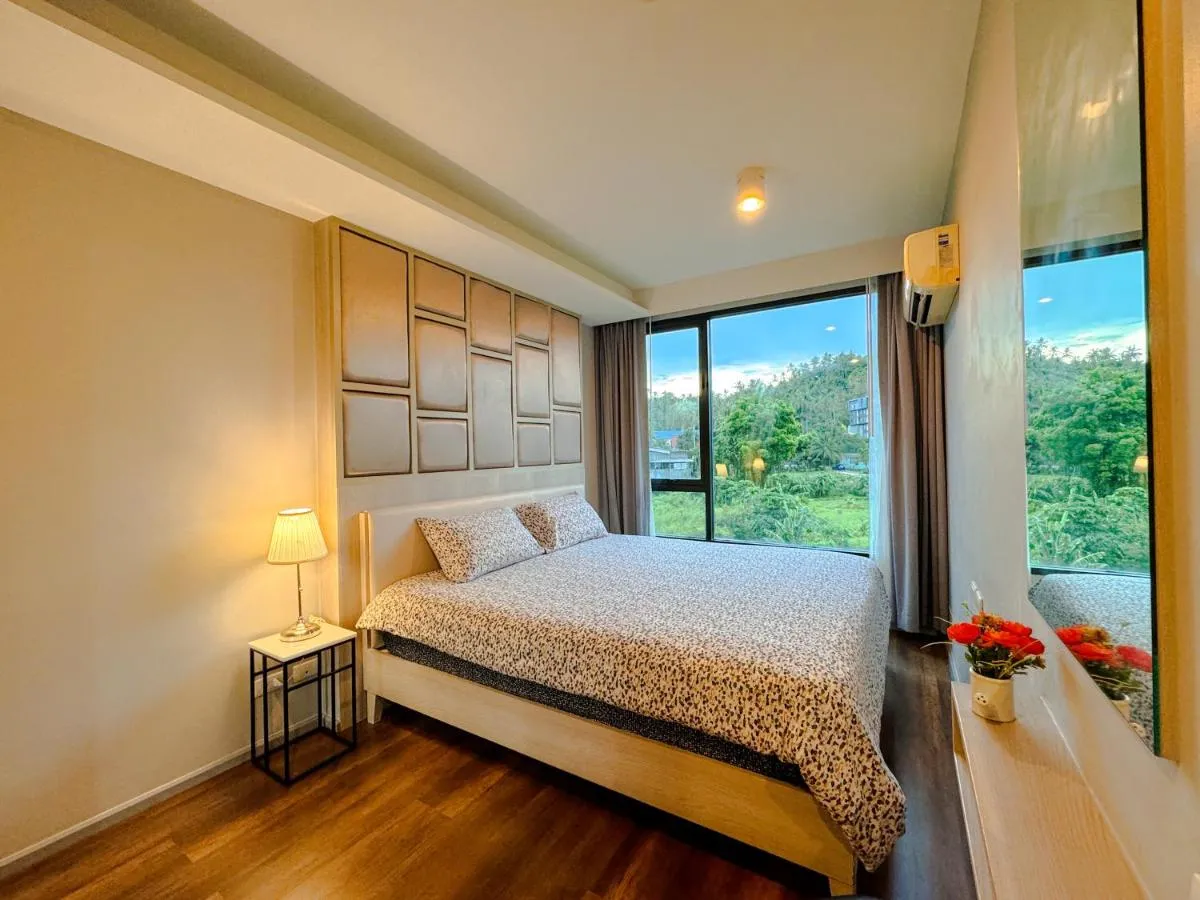 Image 1 of Comfy 1 Bedroom Condo in Surin (Seaview Rooftop Pool & Gym)