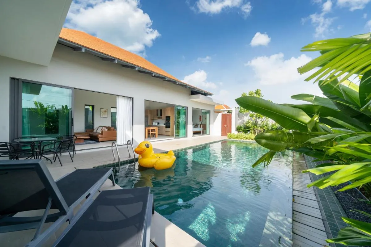 Image 2 of 宽敞舒适 邦涛海滩Laguna附近 四卧室私人泳池别墅 V07