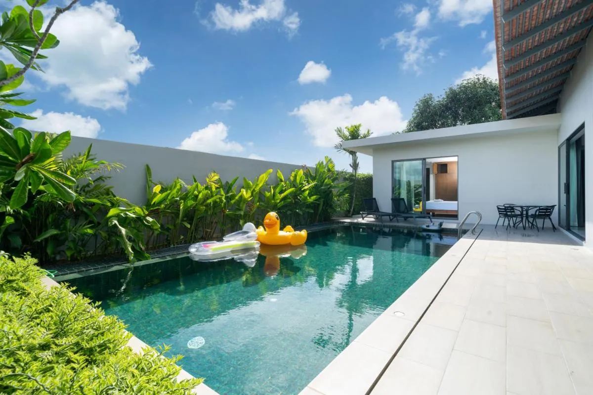 Image 3 of 宽敞舒适 邦涛海滩Laguna附近 四卧室私人泳池别墅 V07