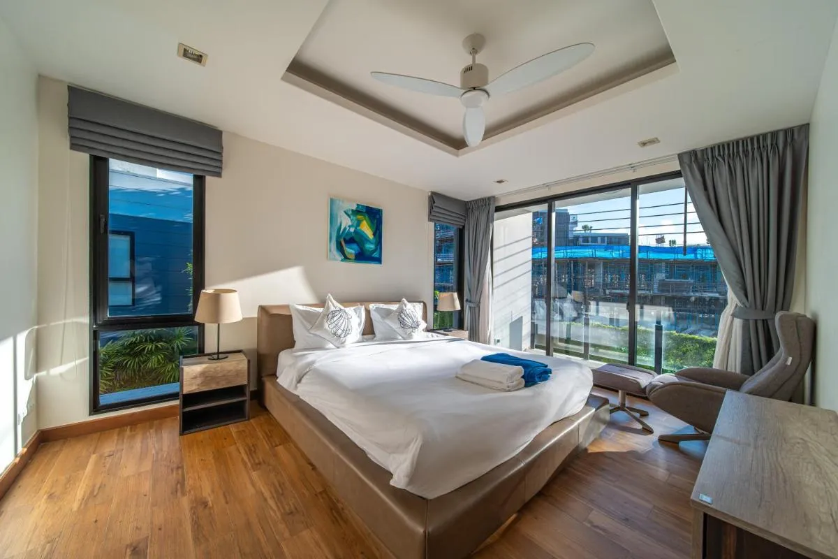 Image 1 of Laguna Park 的现代化5卧室泳池别墅