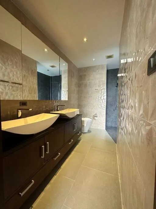 Image 4 of Luxury 2Bedroom Retreat Penthouse Kamala