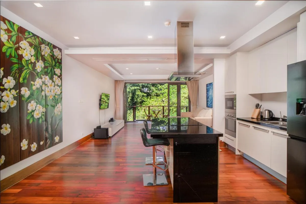 Image 4 of Modern Beachfront Apartment Naithon Beach