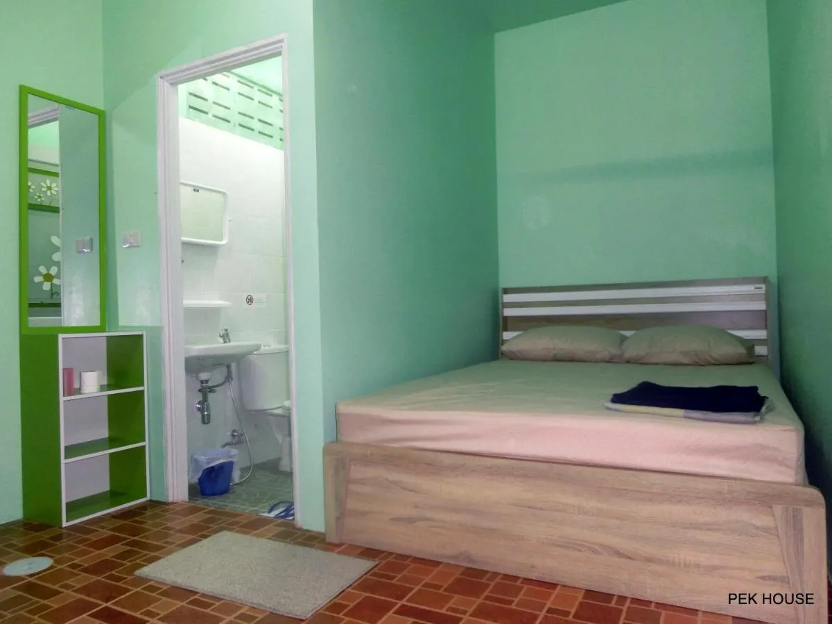 Image 2 of Pek House