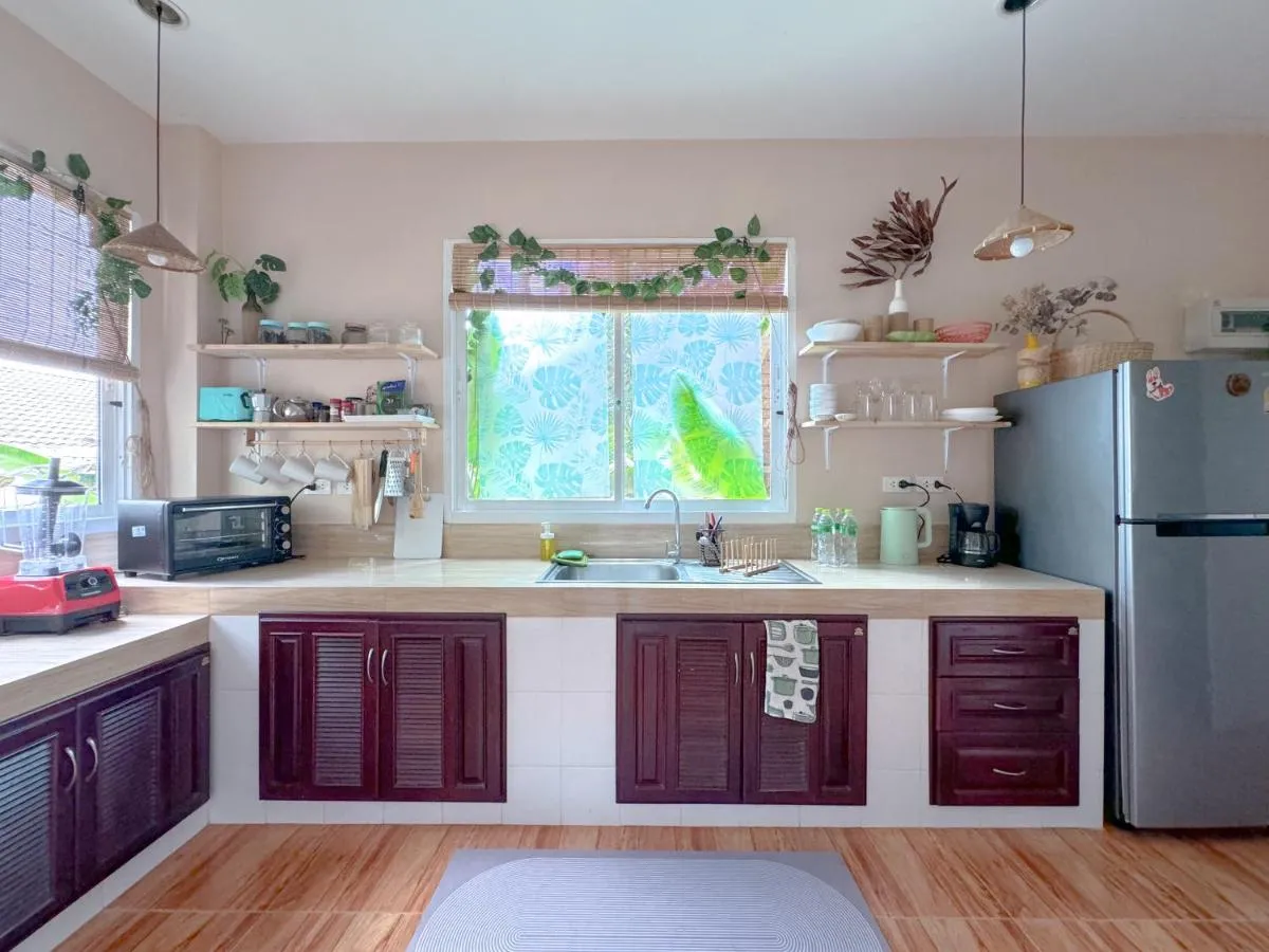 Image 2 of Sea Dreamer Beachfront Apartments