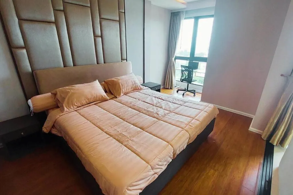 Image 1 of Seaview Condo In 5 Star Resort MG1