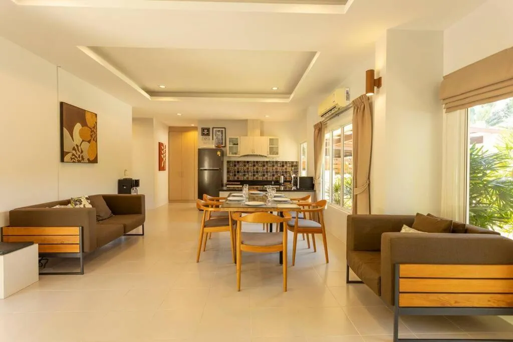 Image 4 of Sunny pool villa Rawai, close to amenities #v87