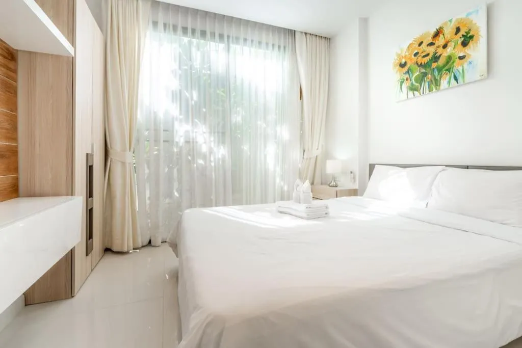 Image 1 of The Lago apartments 2bd