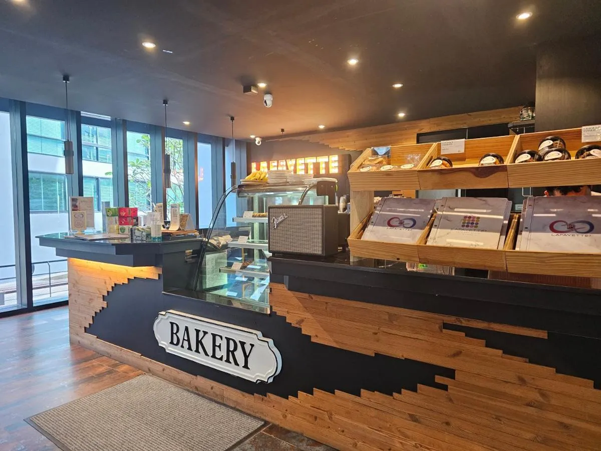 Image 5 of 1BDR Roof pool 500m to beach Great gym Parking