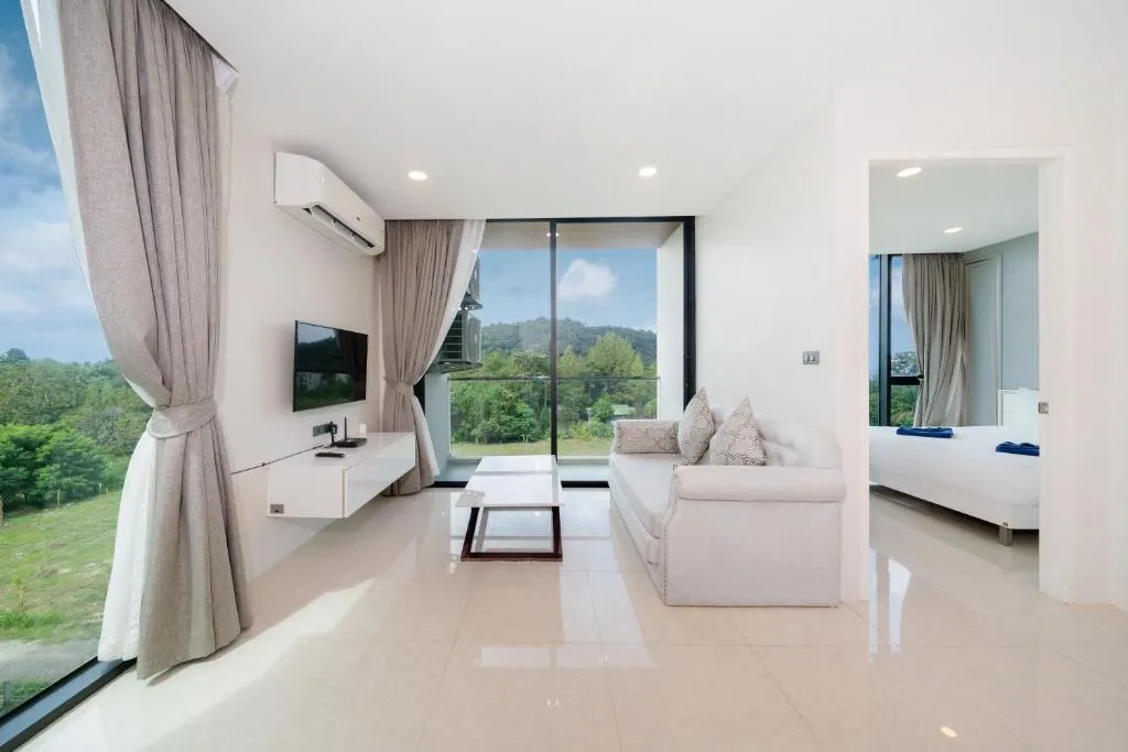 Image of 1BR Condo, Hill View Viva Patong C301, Freedom Beach