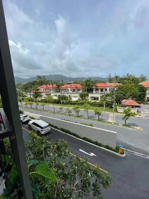 Image 3 of 1 Bedroom Sky Park corner