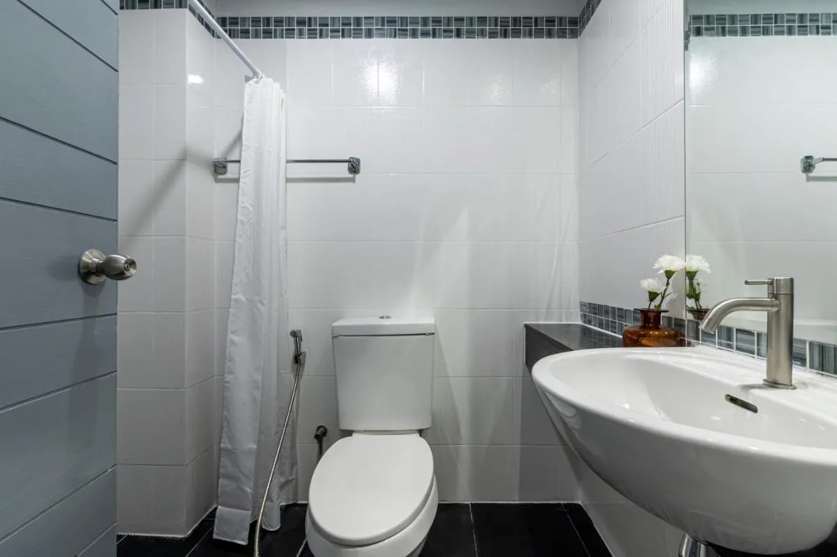 Image 2 of 1 Bedroom Studio renovated Ratchaporn Condominium Kathu