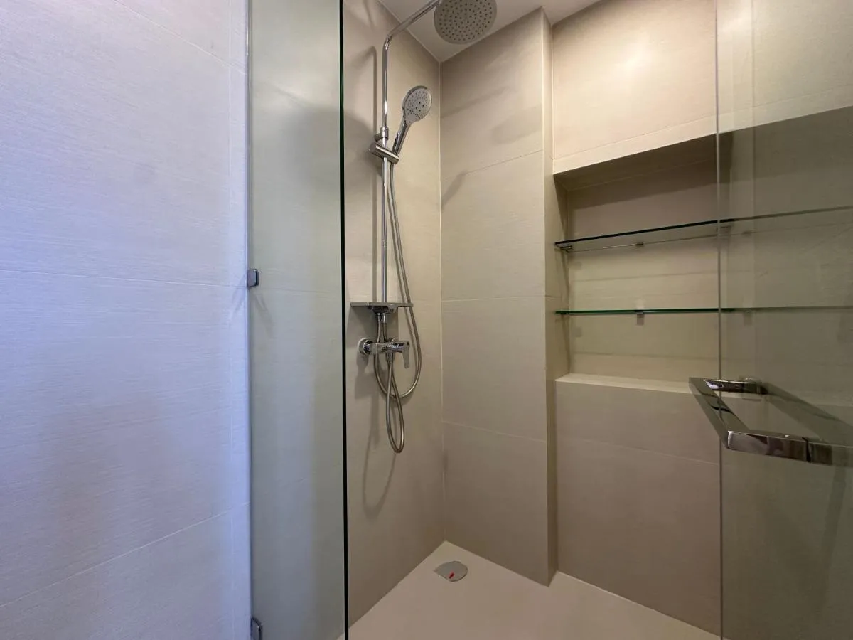 Image 2 of 2 BD Skypark Condo