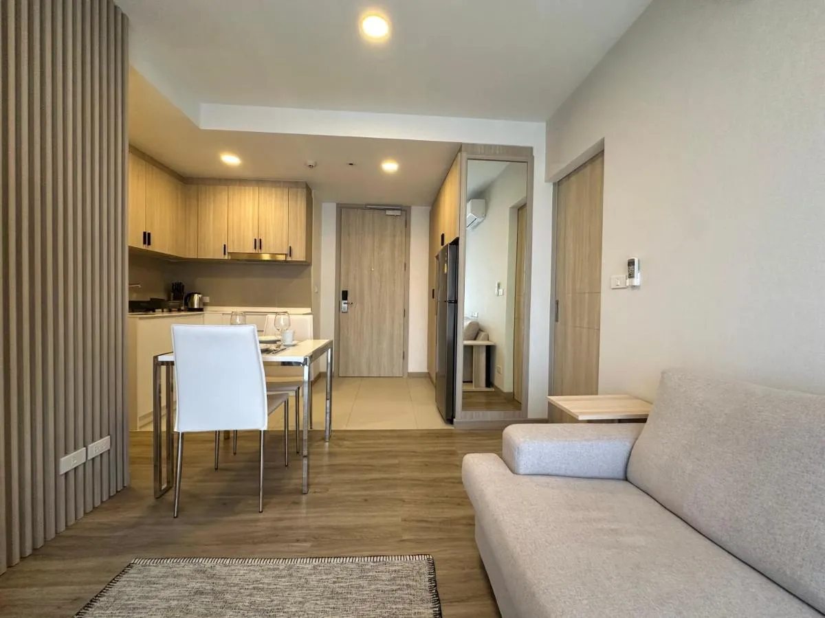 Image 3 of 2 BD Skypark Condo