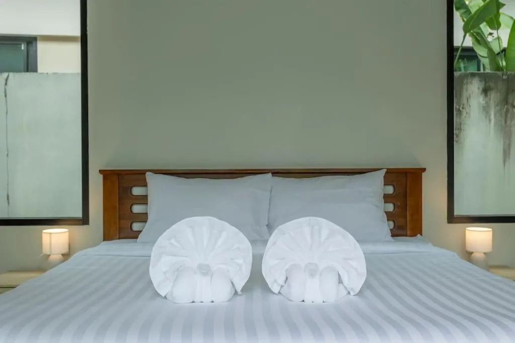 Image 3 of 2 Beds large pool night market Soi Namjai v122