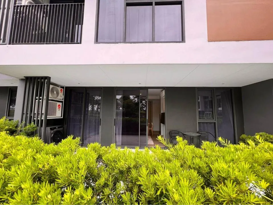 Image 2 of 2 br Terrace Laguna, SkyPark