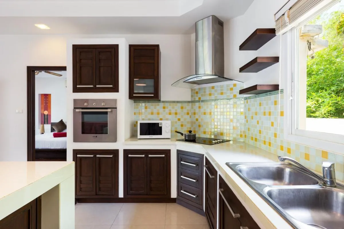 Image 5 of 3BR Villa Barnabé with Lush Garden