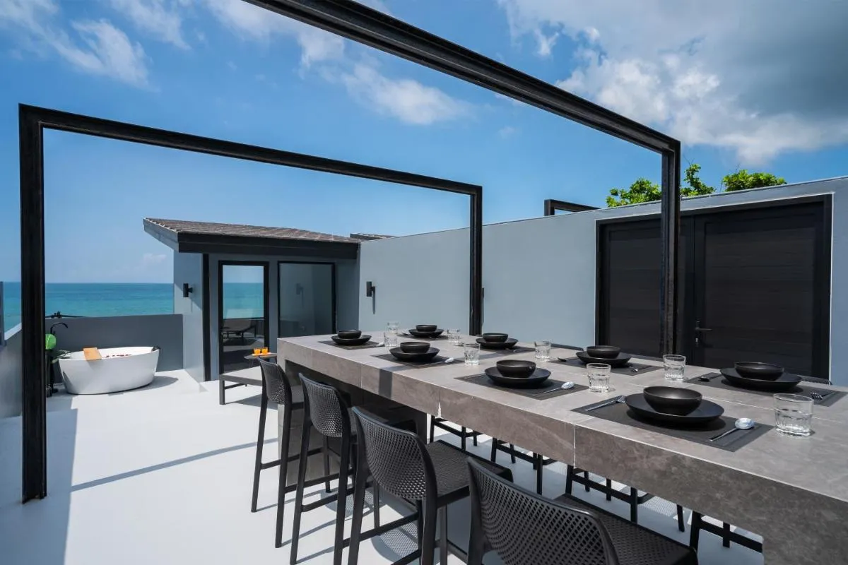 Image 3 of 3 Double U – Kalim Sea View