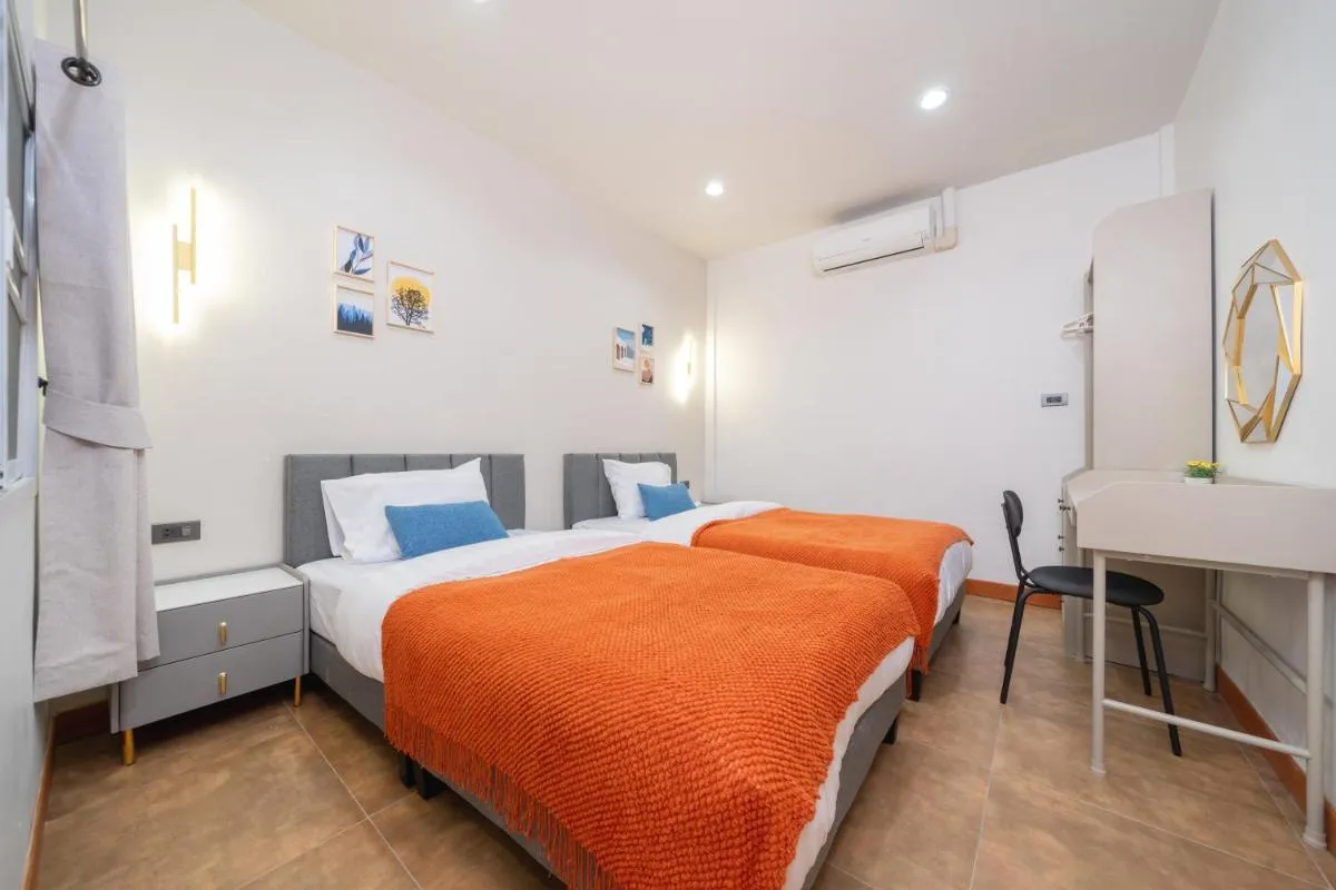 Image 6 of 4BR Jazucci private home walk to Beach