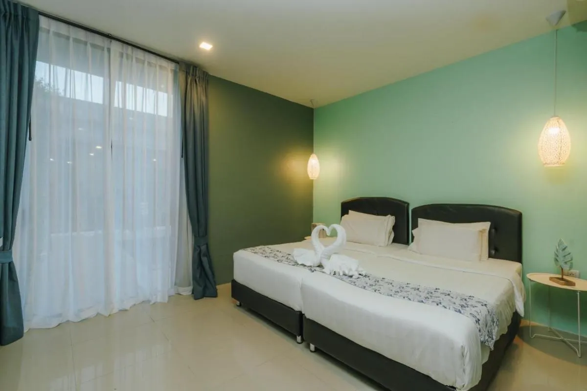 Image 5 of 58 Pool Villa