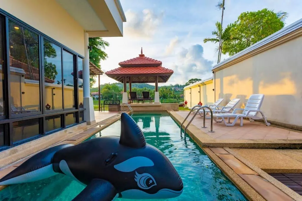 Image of 5BR Close To Golf, Security Gaming For Kids #v102