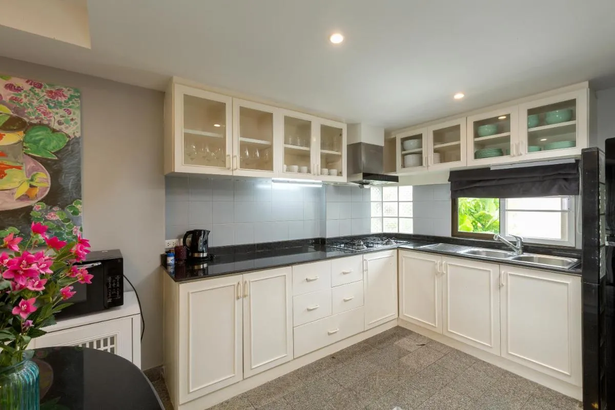 Image 4 of 5BR Jungle Seaview Villa Patong