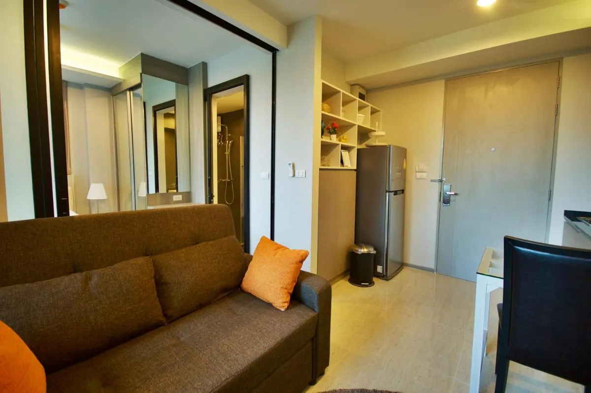 Image 4 of 6th Avenue Surin by Risa