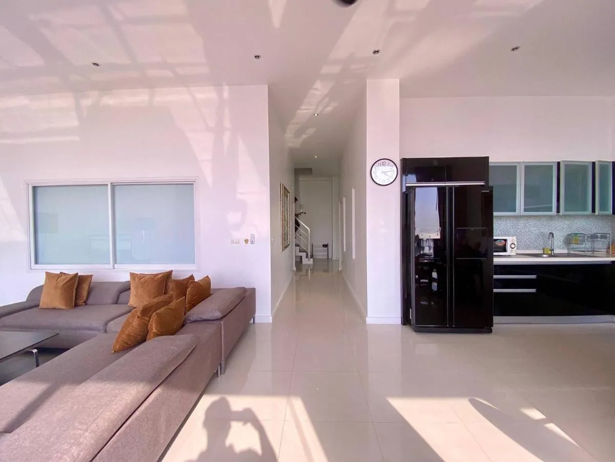 Image 2 of A2-stunning Seaview 4brs3baths Duplex karon City