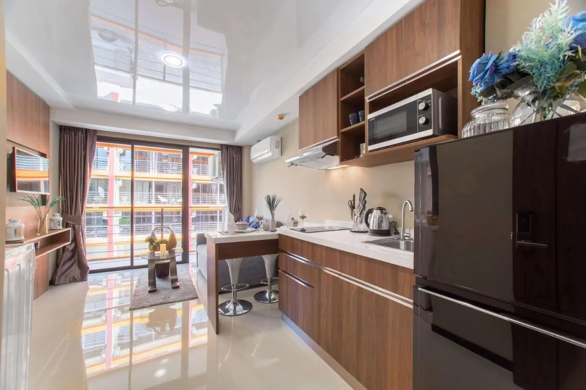 Image 3 of Апартаменты 1BR NaiHarn Beach S311 by IBG Property