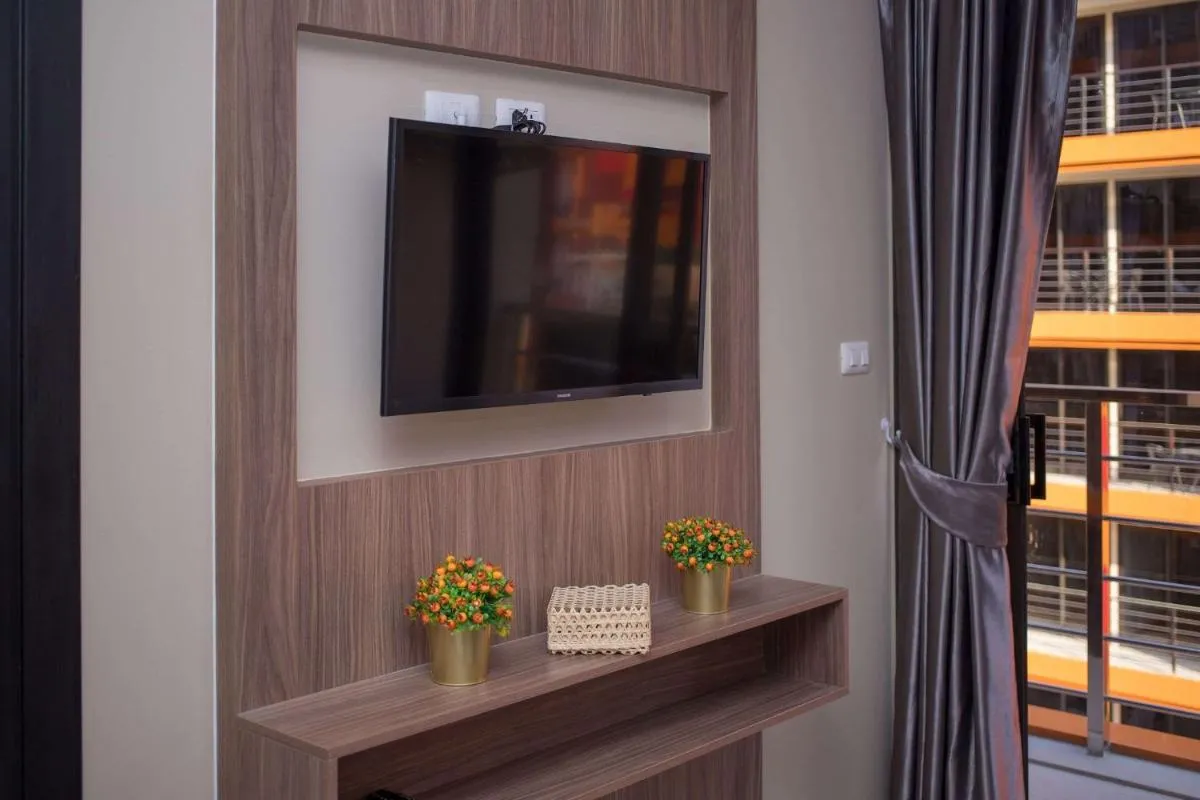 Image 2 of Апартаменты 1BR Naiharn Beach S510 by IBG Property