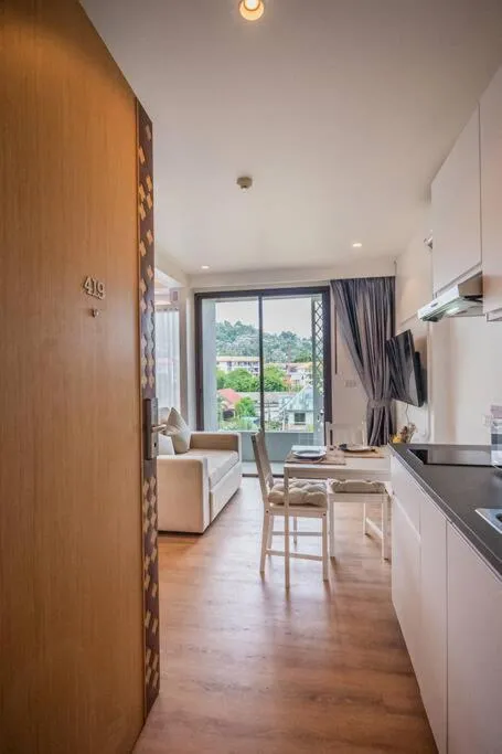 Image 3 of Apartment Seaview Rooftop Pool Surin beach 650m