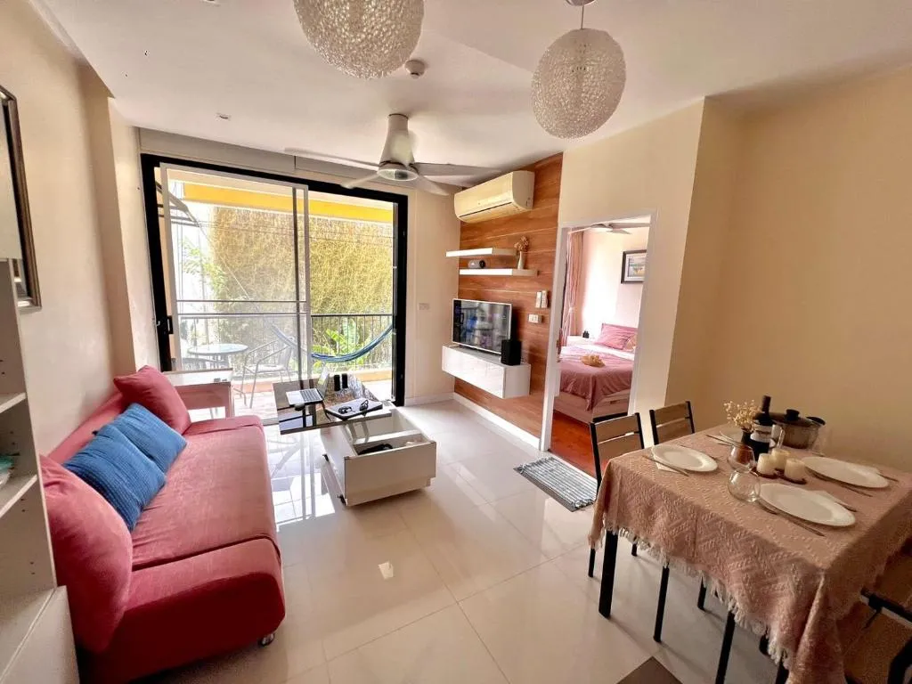 Image of Appartement de 2 chambres à Naiharn Beach