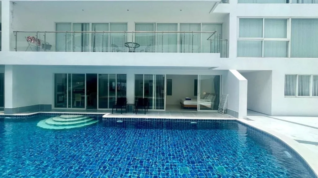 Image of B14 Pool Access partial Seaview 2brs 1 bath Karon