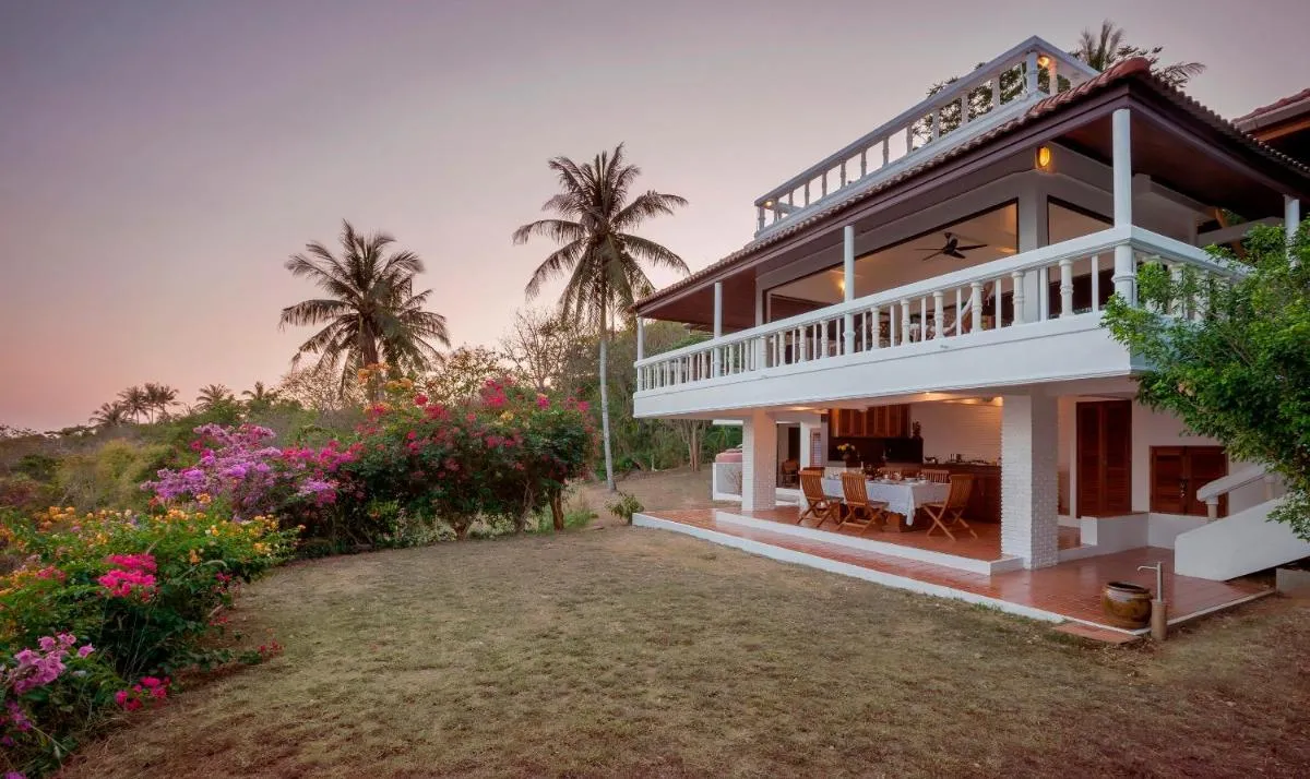 Image 6 of Baan Khunying – Secluded Phuket Beachfront Villa