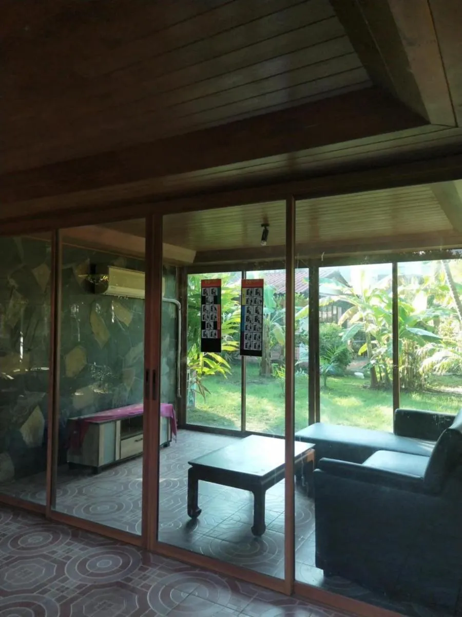 Image 3 of Ban Elephant Blanc Bungalow