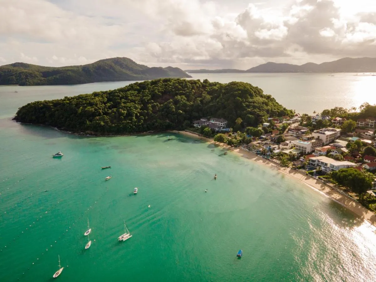 Image 2 of Bandara Phuket Beach Resort
