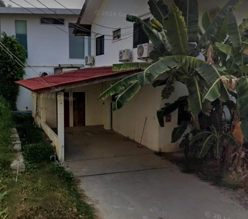 Image 6 of Beach Front Sand Castle – kid friendly right on the perfect beach