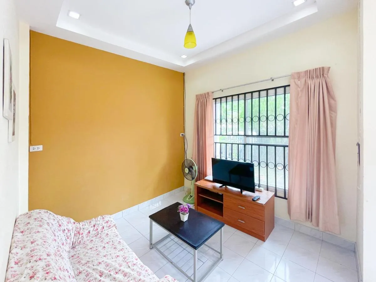 Image 4 of Beach Village House CH2 AND TV 2