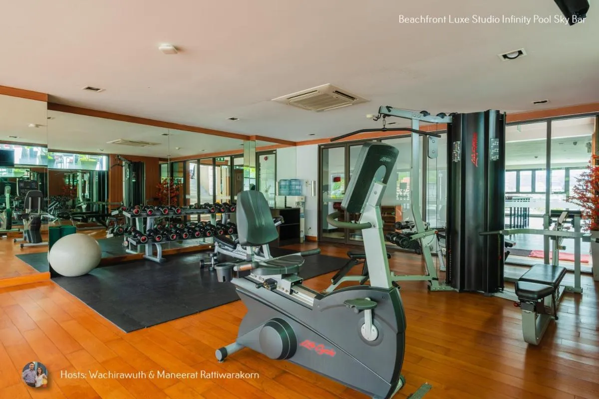 Image 4 of Beachfront Deluxe Infinity Pool